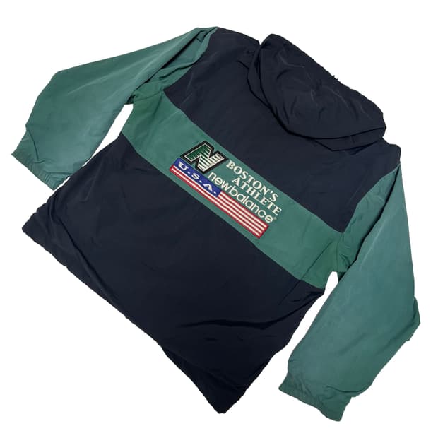 뉴발란스 90s 성조기 빅로고 바람막이