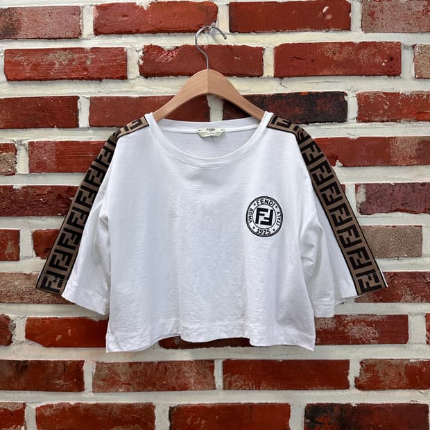 (S)펜디 FF로고 라이닝 크롭 반팔티