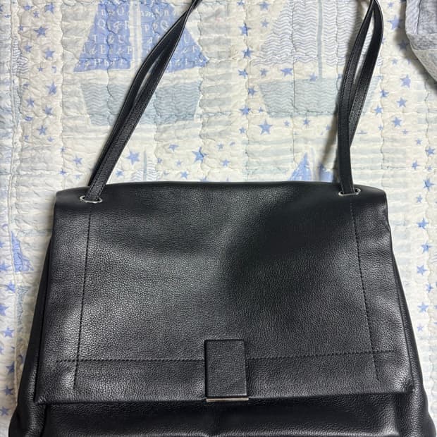 쿠론 플립 숄더백