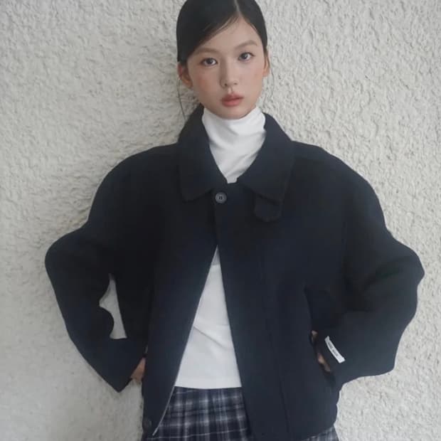 무드인사이드우먼 핸드메이드 하프코트 네이비