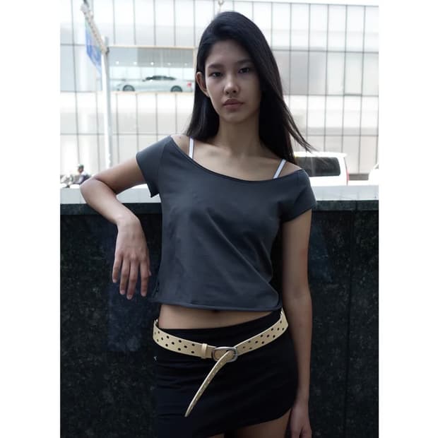 세릭 cerric deep round half top 차콜