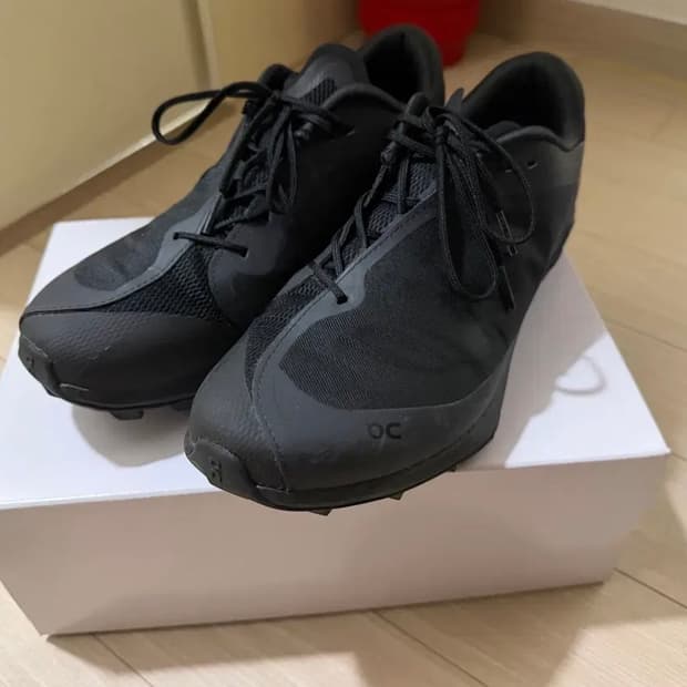 온러닝 파프 클라우드벤쳐 피크 올 블랙