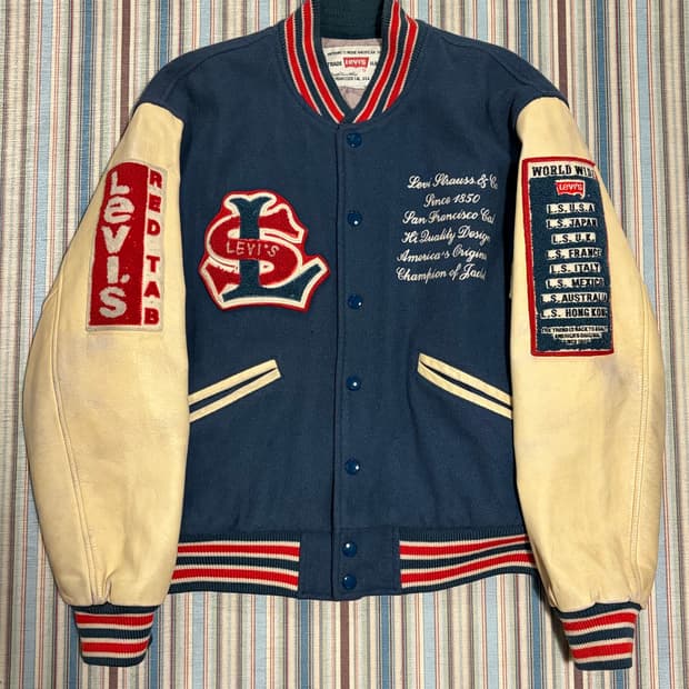 90s Levis worldwide varsity jacket