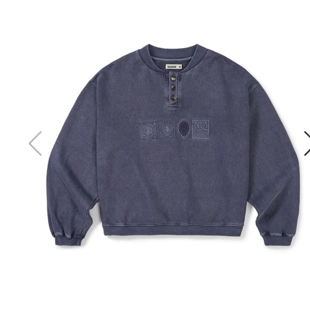 karactor Symbolic Button Sweatshirt 