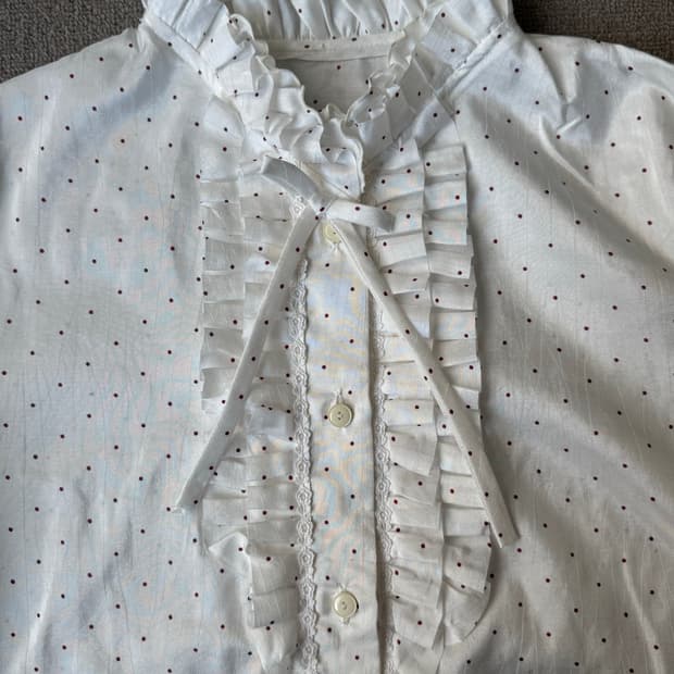 빈티지 도트 프릴 블라우스