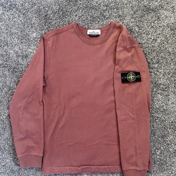 스톤 아일랜드 크루넥 스웻셔츠