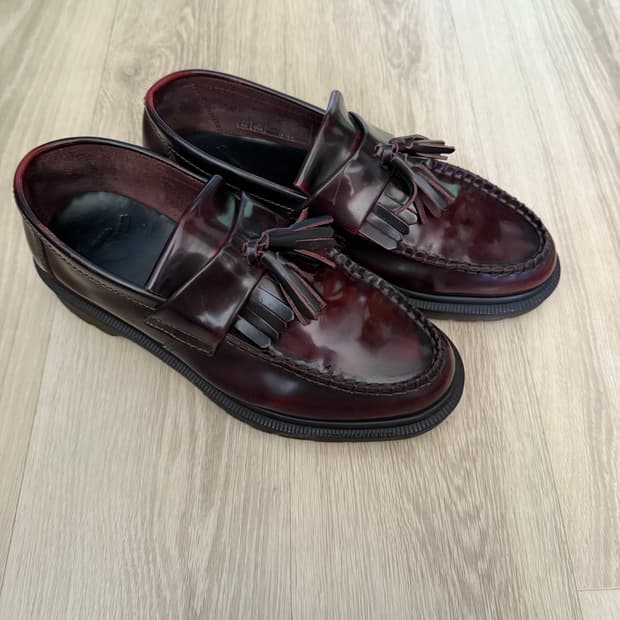 닥터마틴 아드리안 체리우드 250