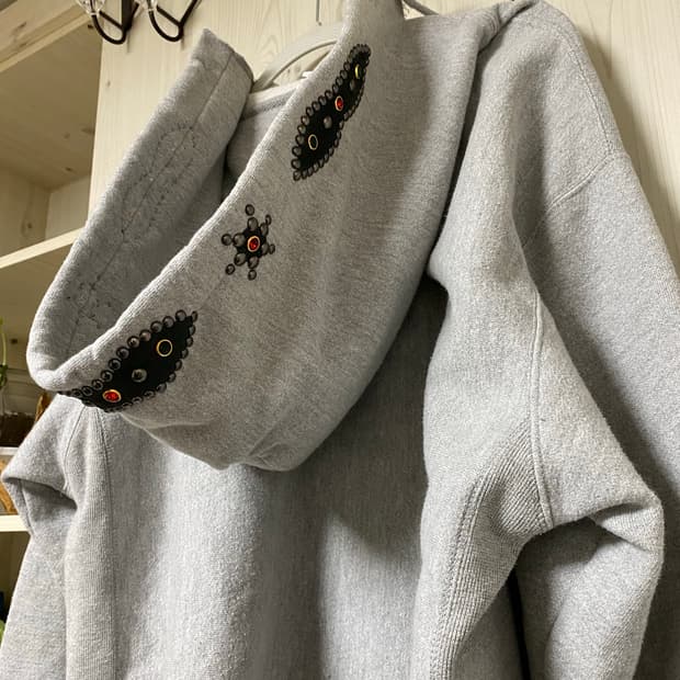 [L-XL] 잼스톤 스터드 후드티