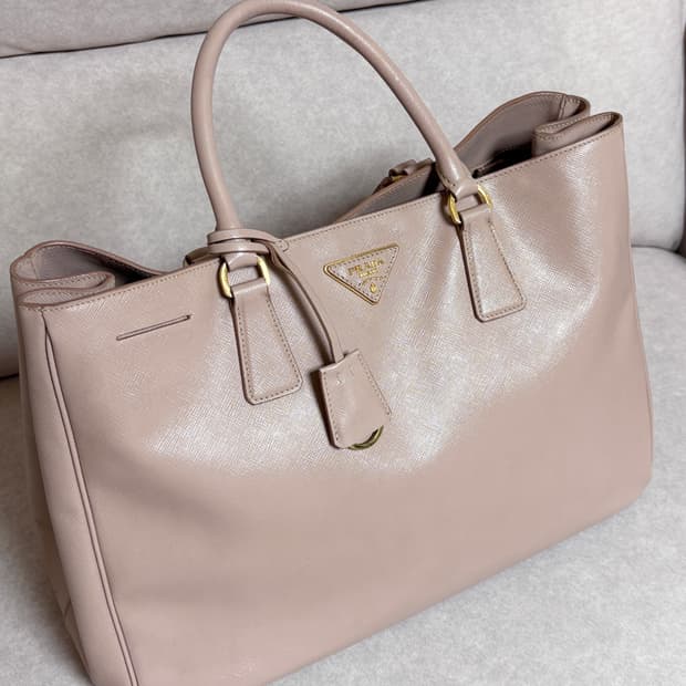 프라다 럭스 사피아노 토트백 인디핑크