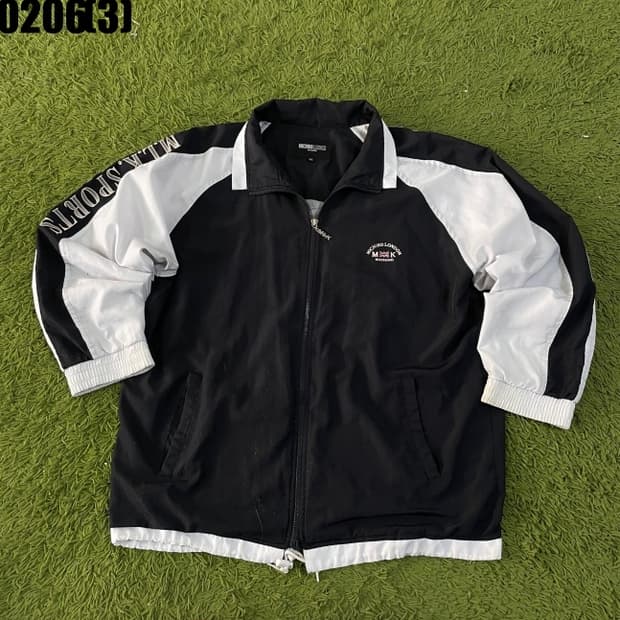 미치코 런던 바람막이 자켓