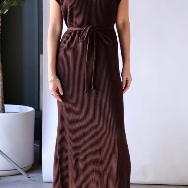 베이스레인지 shaw sleeveless dress