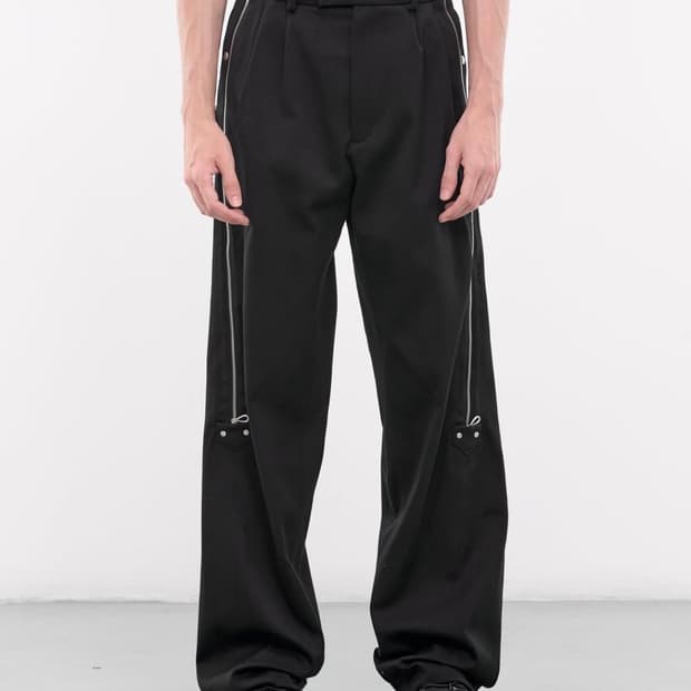 키코 녹스 트라우저 네이비색상 판매합니다.