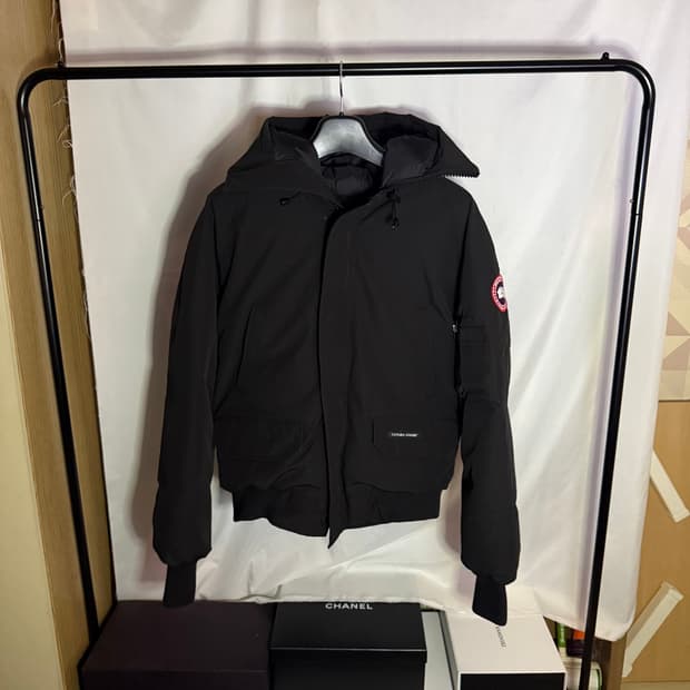 캐나다구스 칠리왁 봄버 패딩 자켓 블랙