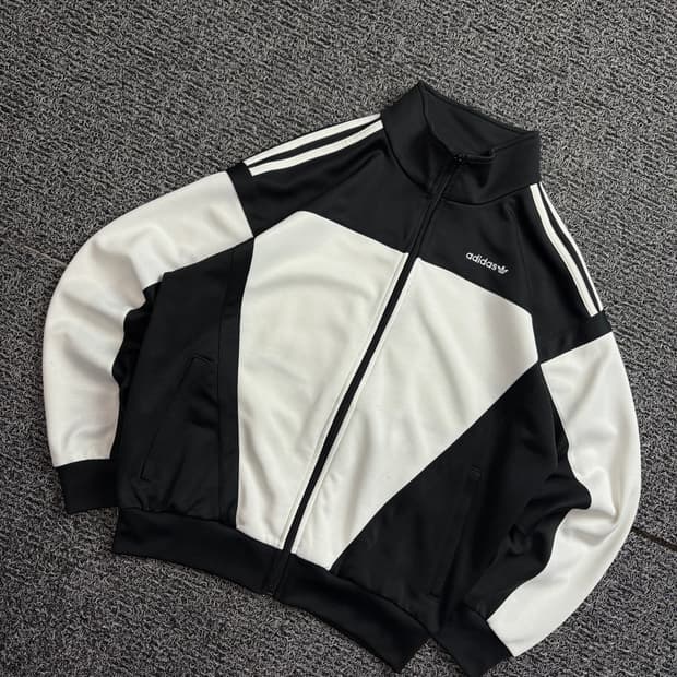 아디다스 클래식 흰검 배색 트랙탑 져지 2091