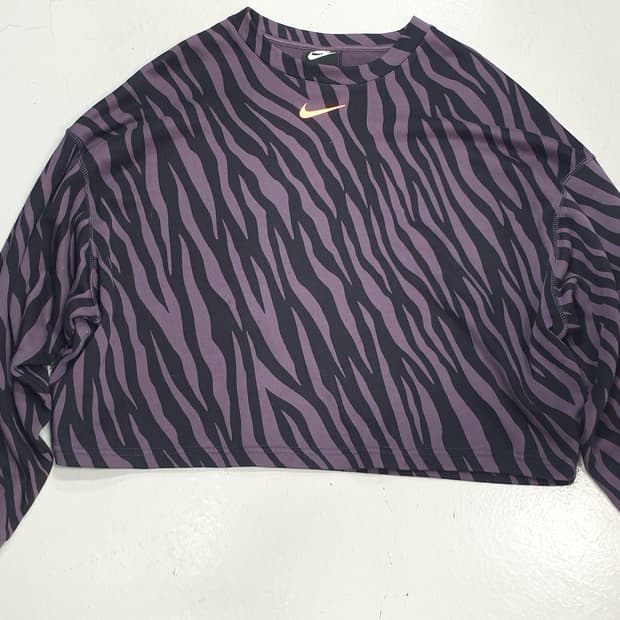 나이키 퍼플/블랙 지브라 크롭 긴팔티L