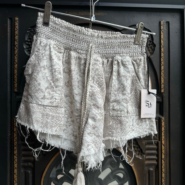 sincerely jules short pants