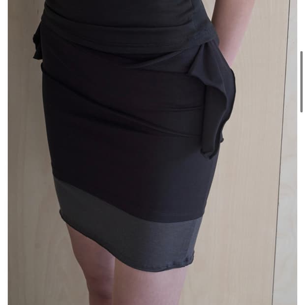 Easy Layered Skirt in Black