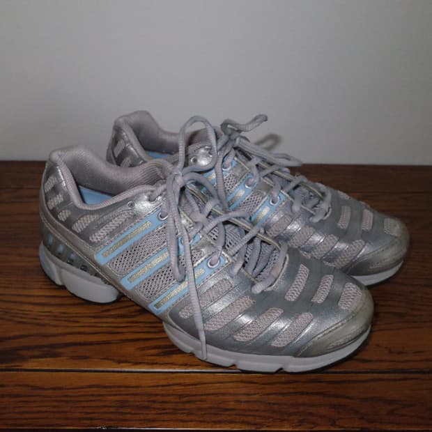 adidas gazelle silver green womens Women's adidas Ultimashow Shoes