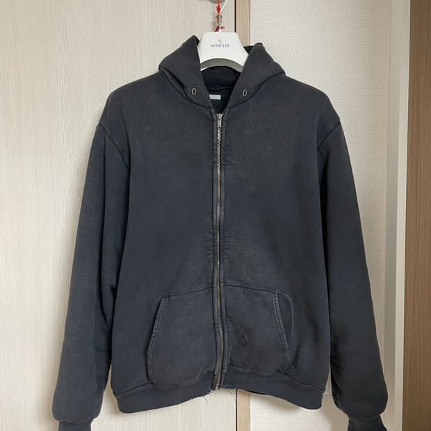 [3] 24aw 아프레쎄 후드집업 블랙 BIOTOP 별주 모델.