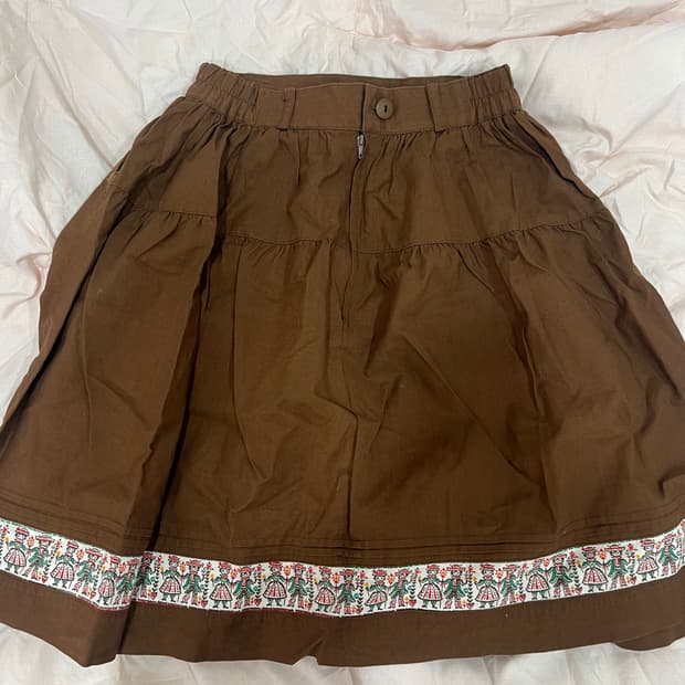 모리걸 하구미 브라운 미디스커트