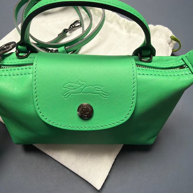 롱샴 미니 가죽 크로스백 한국에 없는 컬러