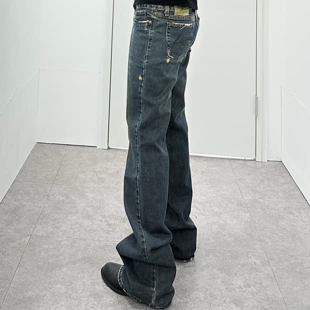 Fade lines flare cut denim pants