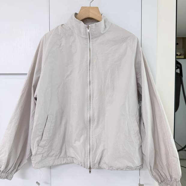 마뗑킴 연그레이 바람막이 자켓