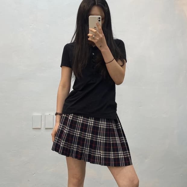 [9275]Burberry navy check mini skirt