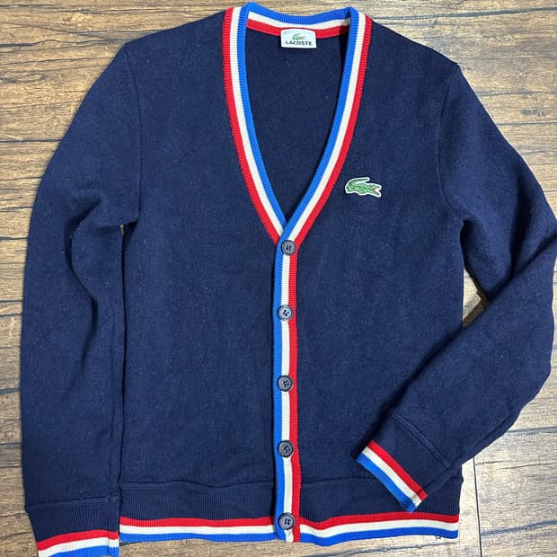 라코스테 네이비 브이넥 가디건 100 올드스쿨 느낌
