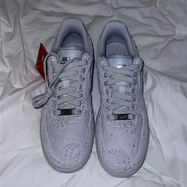 나이키 에어포스 1 로우 그레이 포그 메탈릭 실버 240