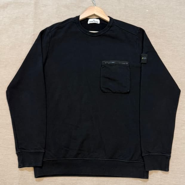 스톤아일랜드 와펜 맨투맨