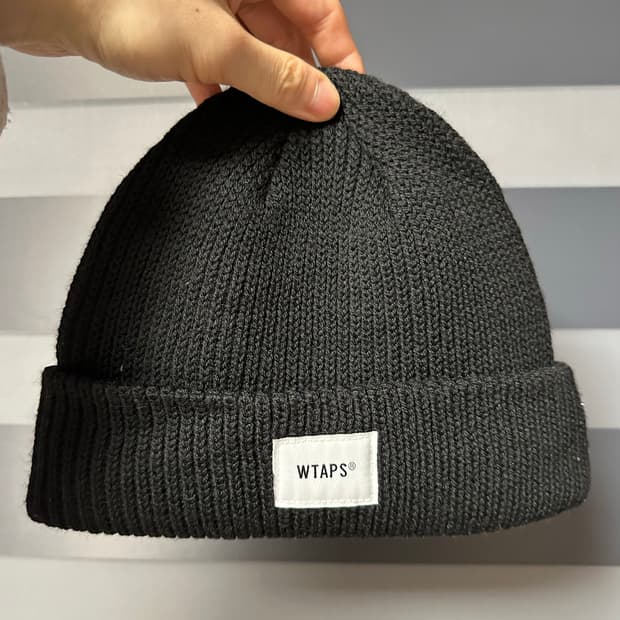 더블탭스 반스 비니