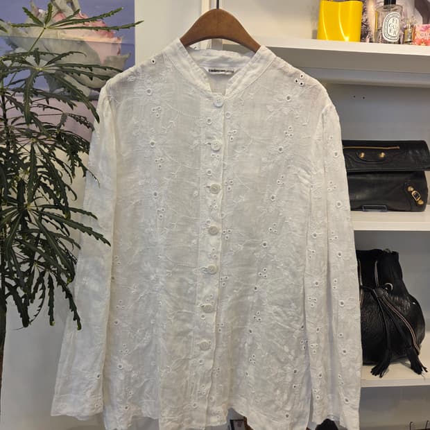 김동순 울티모 아일렛 레이스 린넨 셔츠 블라우스