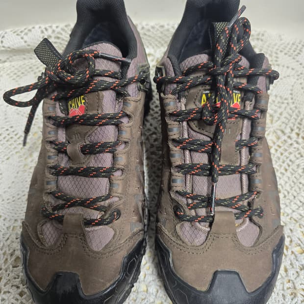 아이더고어텍스 트레킹화. 등산화 245