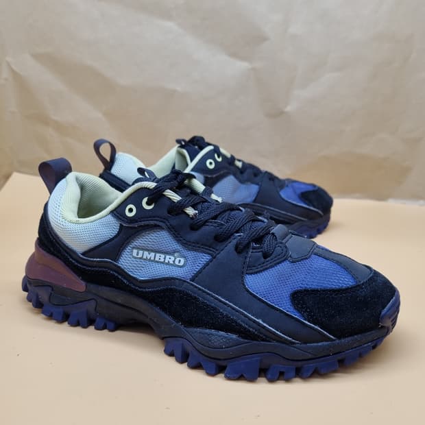 엄브로 범피 프리즘 남성운동화260 