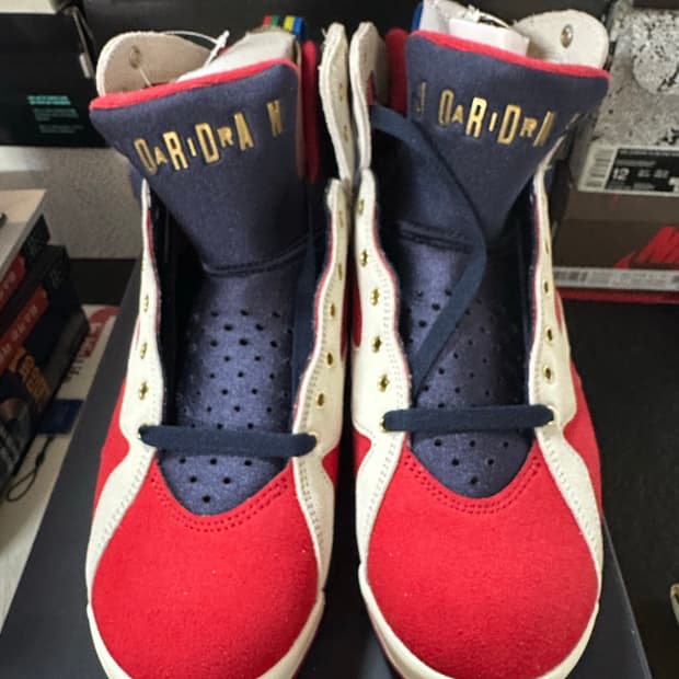 조던 7 트로피룸 300 사이즈