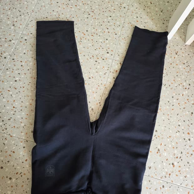 이지x고샤 벌쳐스 팬츠 사아즈 3 팝니다