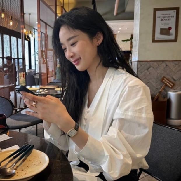 루에브르 타이 퍼프 블라우스 아이보리 