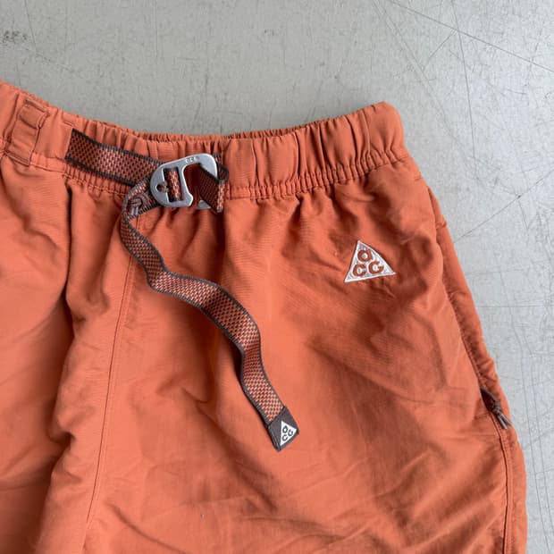 나이키 acg 트레일 쇼츠