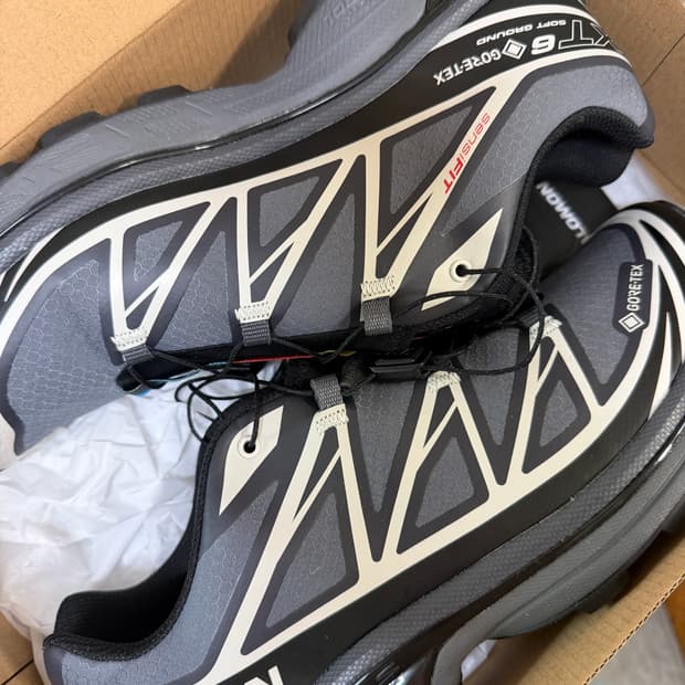 살로몬 XT-6 고어텍스 블랙 에보니 270