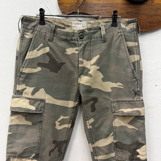 AVIREX LTD. Woodland Camo Cargo Pants