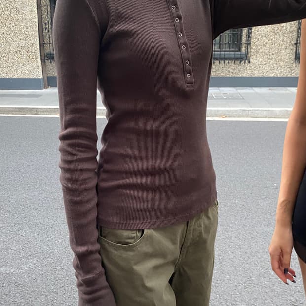 브랜디멜빌 아헌 롱슬리브