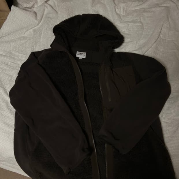 white mountaineering 유니클로 플리스 집업 판매!