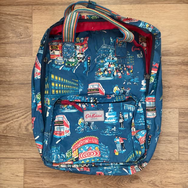 캐스 키드슨 런던 백팩