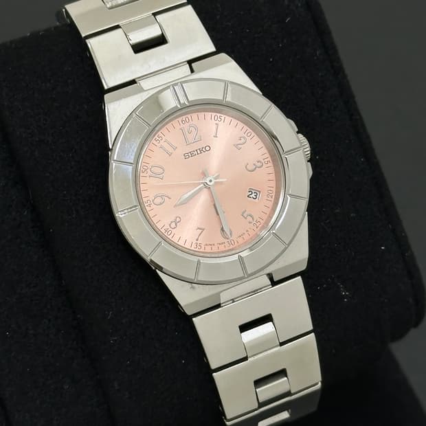 세이코 루키아 쿼츠 시계 풀박스