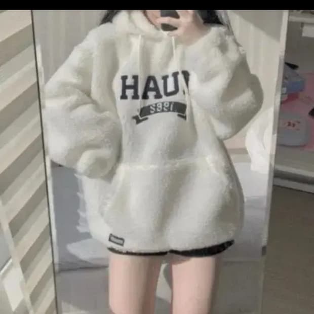 무아무아 부클라인 뽀글이 양털 후드티 