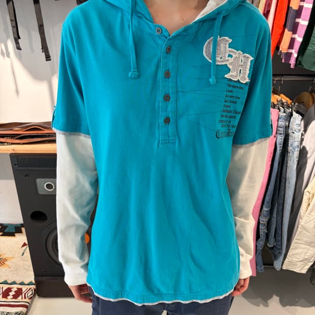 CHASE 21 민트 블루 레이어드 후드 티셔츠