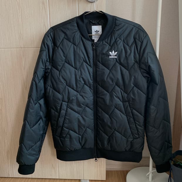 아디다스 퀄팅 경량자켓