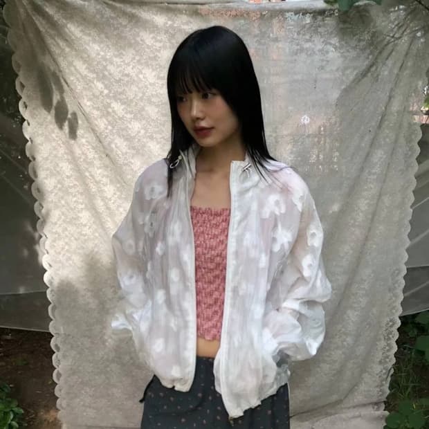 시스루 플라워 윈드브레이커