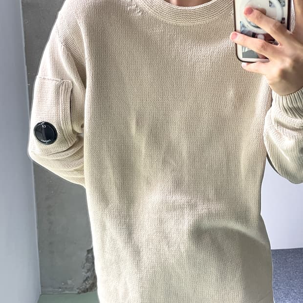 씨피컴퍼니 21F/W 렌즈 와펜 크루넥 니트